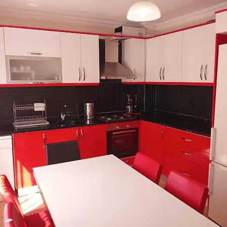 Ortaca'da, Tatil Noktalarina Oldukca Yakin Bahceli Ve Havuzlu Mustakil Ev Holiday home *